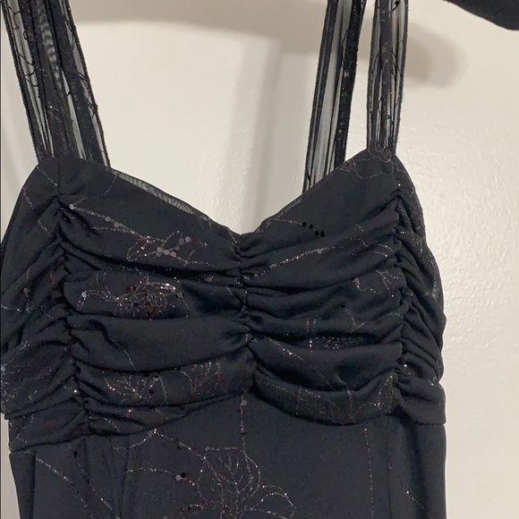 Black cocktail dress asymmetrical hem - Picture 2 of 8